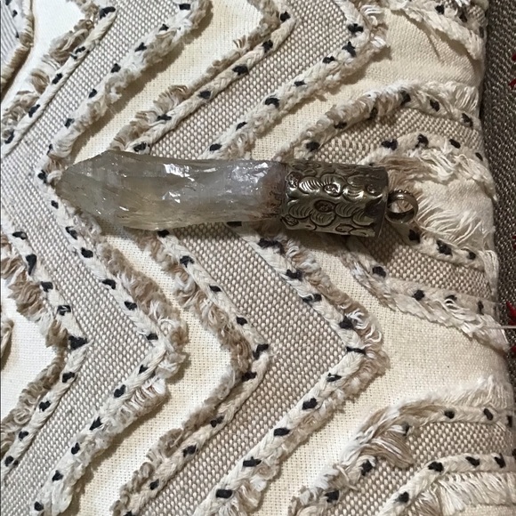 Large Vintage Quartz Crystal - Picture 7 of 9